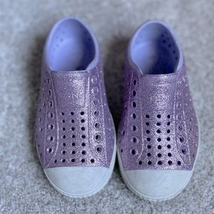Toddler Native Purple Sparkle Shoes